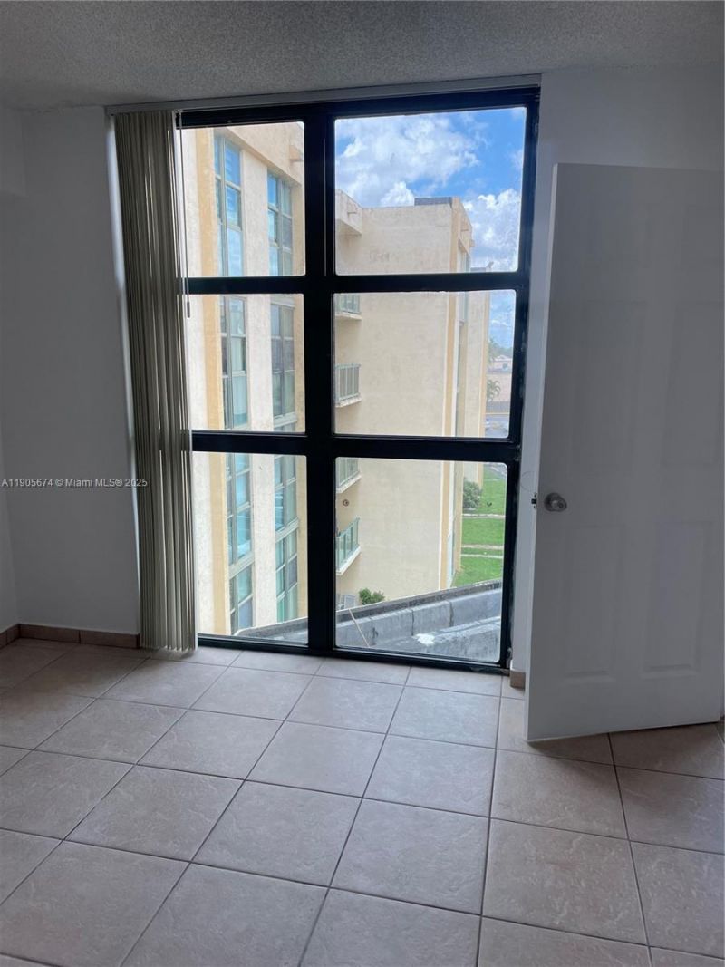 2055 SW 122nd Ave, Unit 401, Miami, FL 33175 Photo