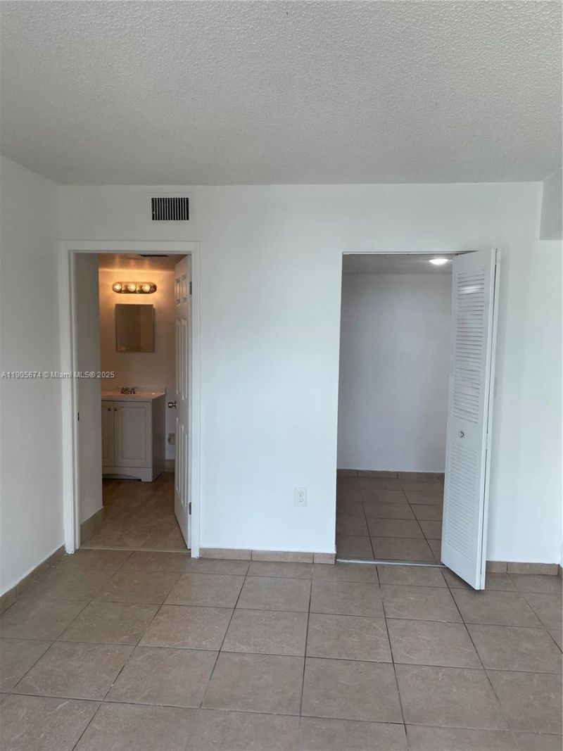 2055 SW 122nd Ave, Unit 401, Miami, FL 33175 Photo