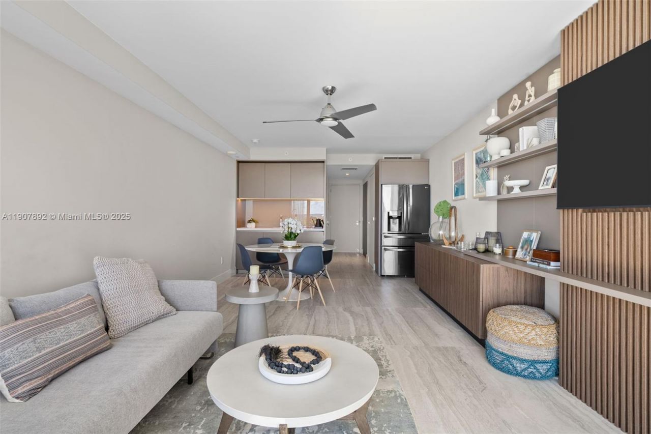 18975 Collins Ave Cabana, Unit 4, Sunny Isles Beach, FL 33160 Photo