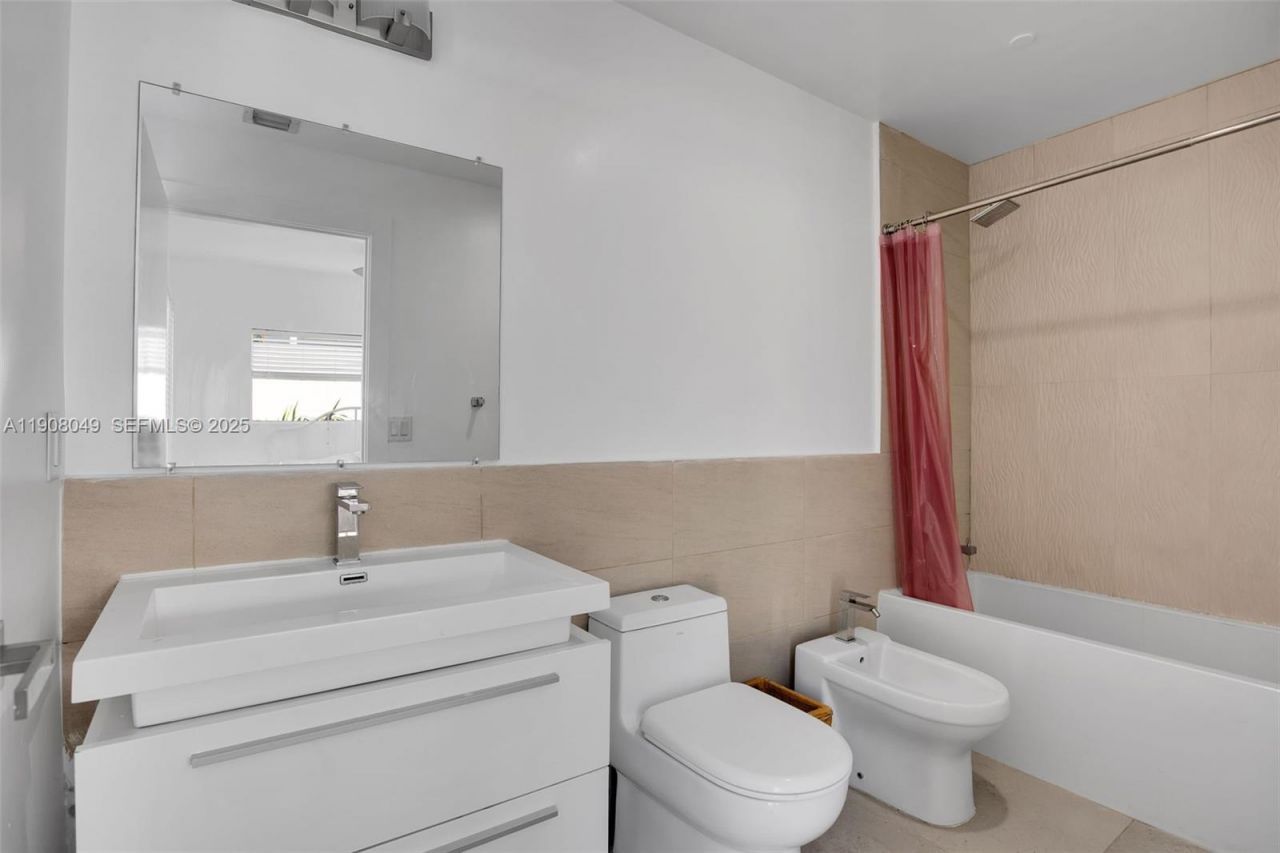 619 Meridian Ave, Unit 3, Miami Beach, FL 33139 Photo