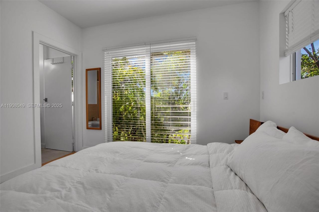 619 Meridian Ave, Unit 3, Miami Beach, FL 33139 Photo