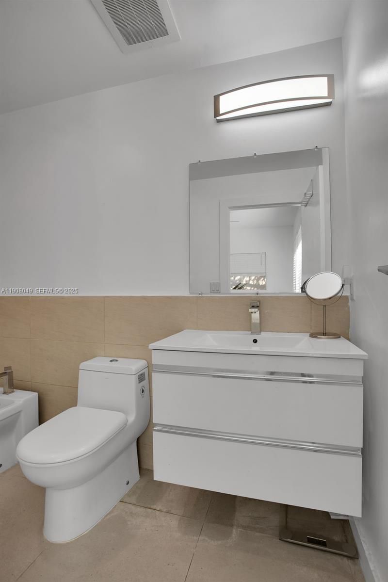 619 Meridian Ave, Unit 3, Miami Beach, FL 33139 Photo