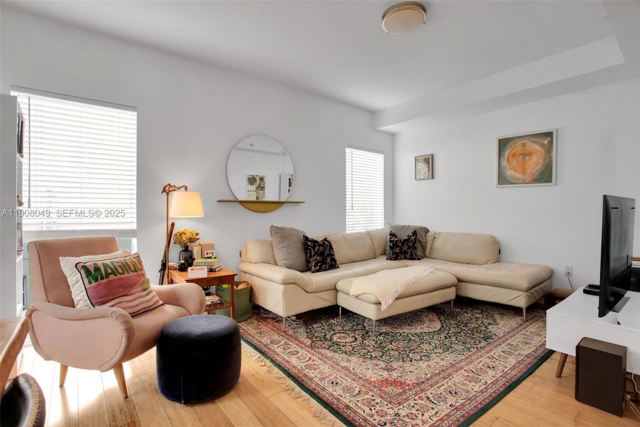 619 Meridian Ave, Unit 3, Miami Beach, FL 33139 Photo