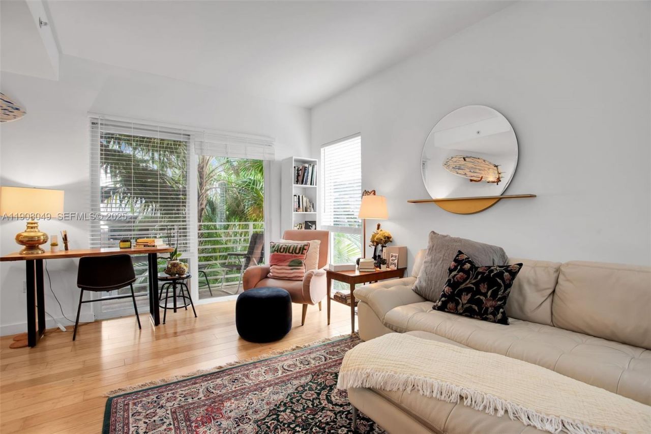619 Meridian Ave, Unit 3, Miami Beach, FL 33139 Photo