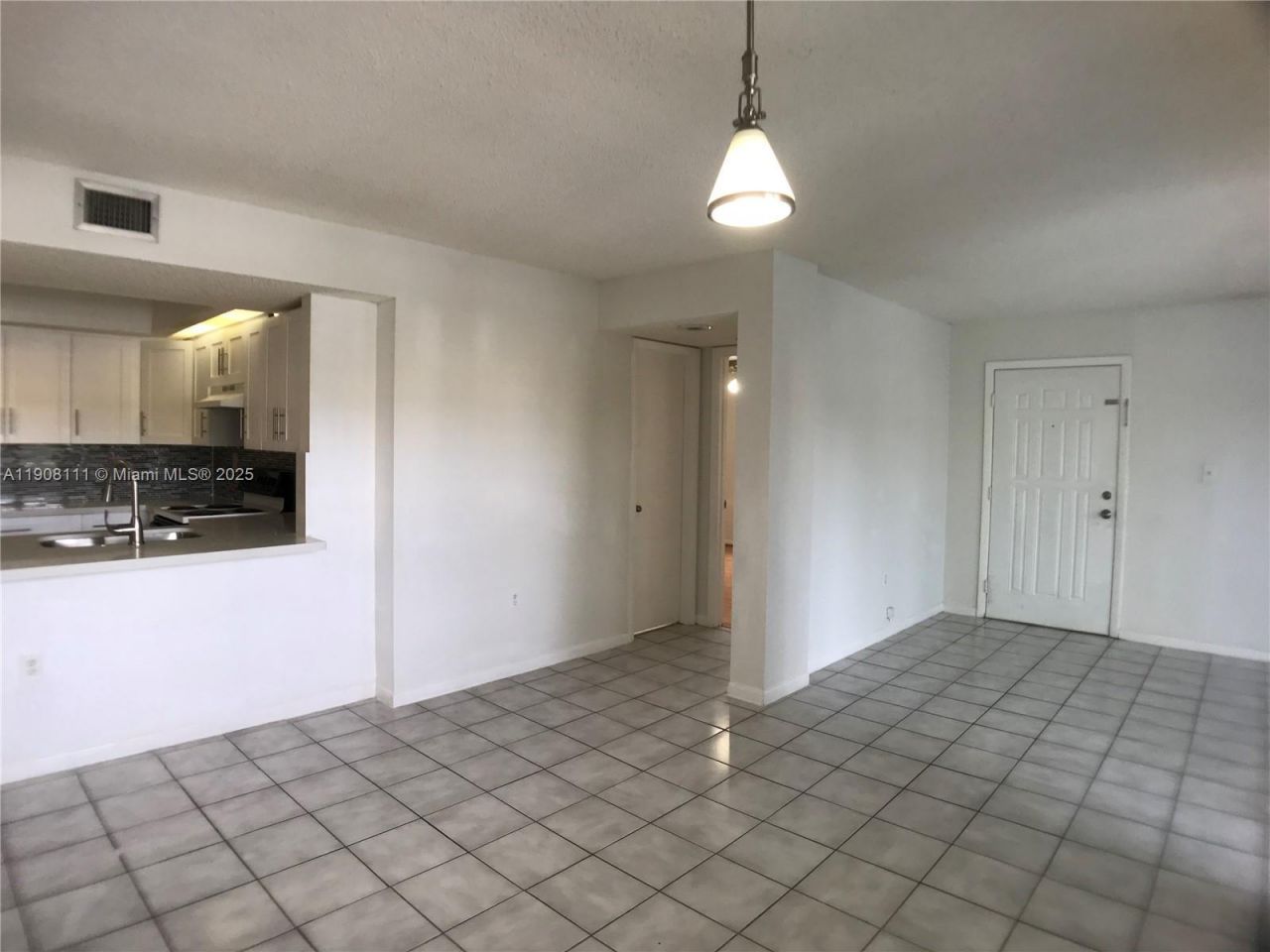 8590 SW 212th St, Unit 211, Cutler Bay, FL 33189 Photo