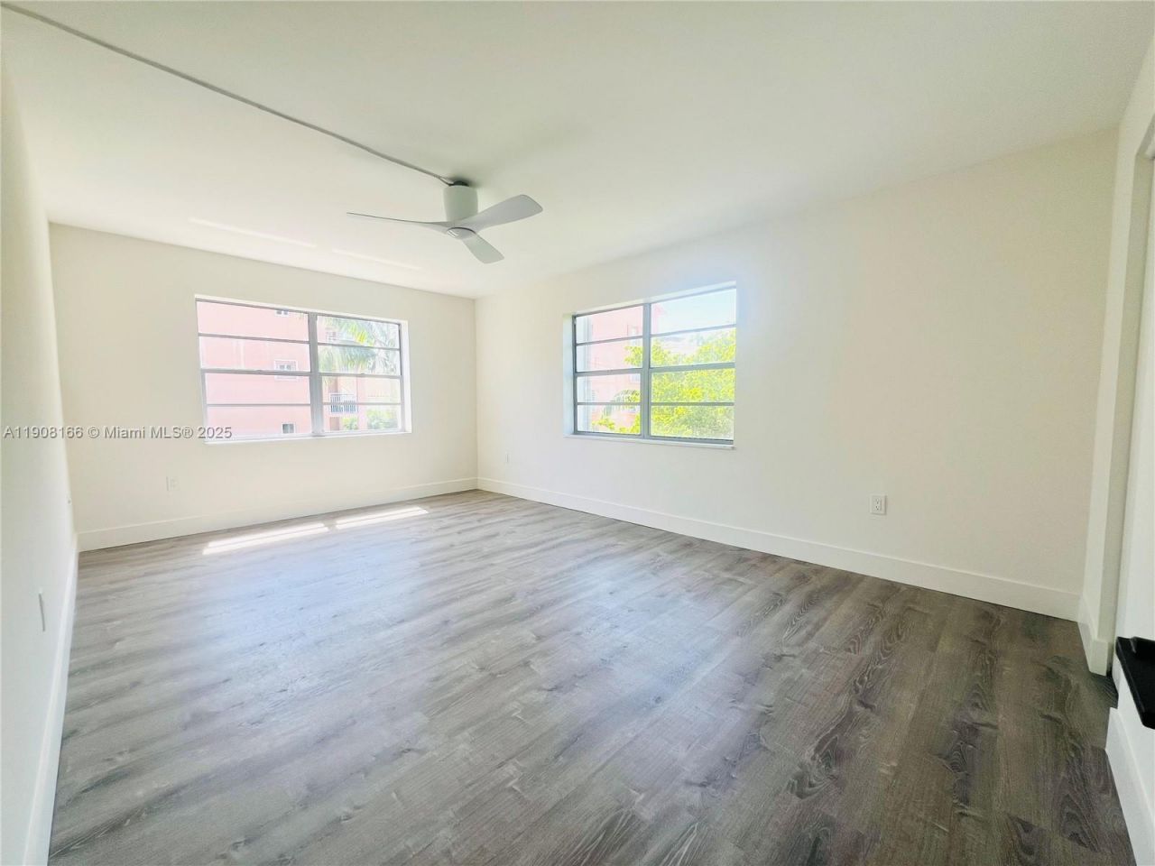 201 Jefferson Ave, Unit 4C, Miami Beach, FL 33139 Photo