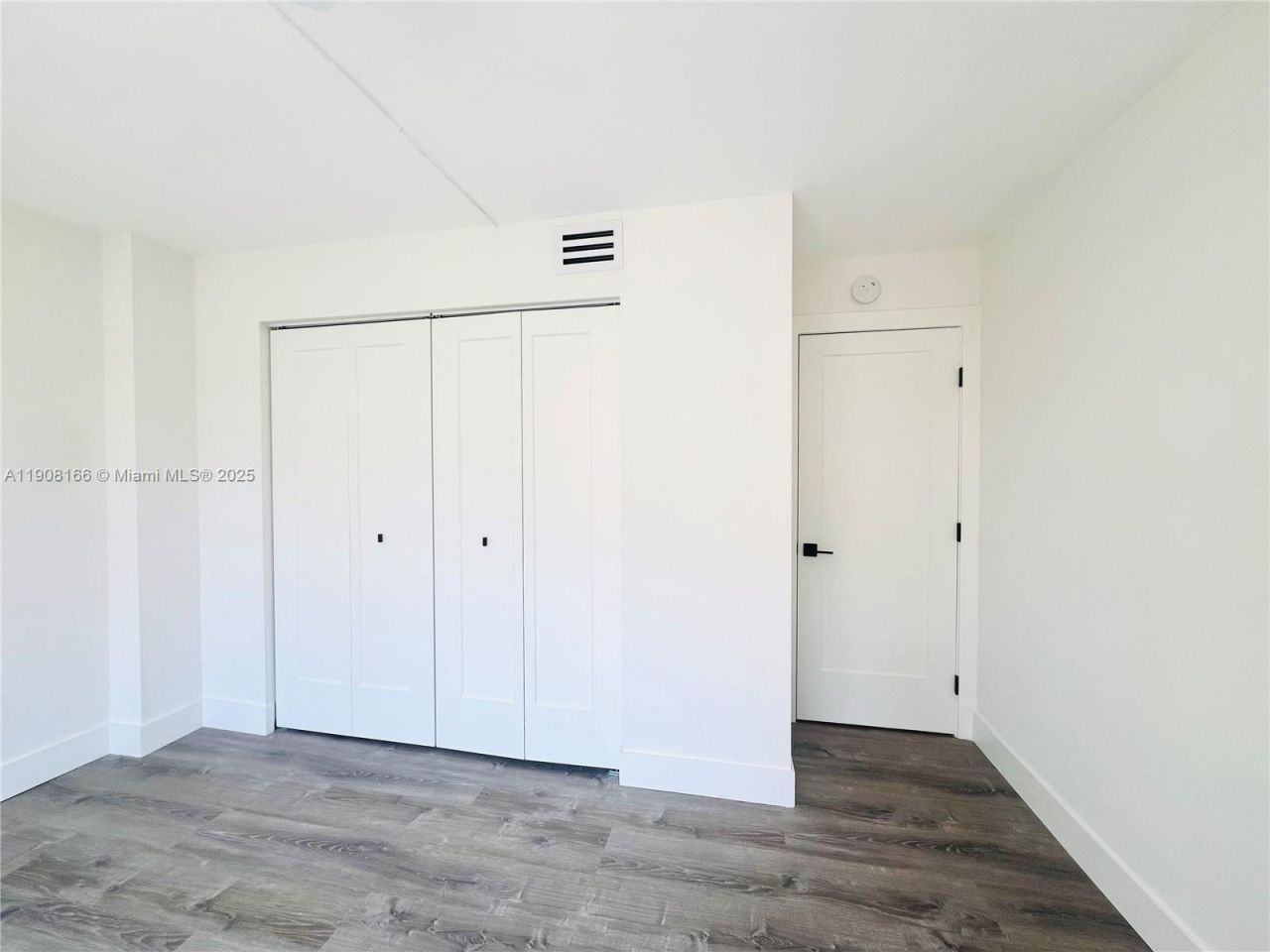 201 Jefferson Ave, Unit 4C, Miami Beach, FL 33139 Photo