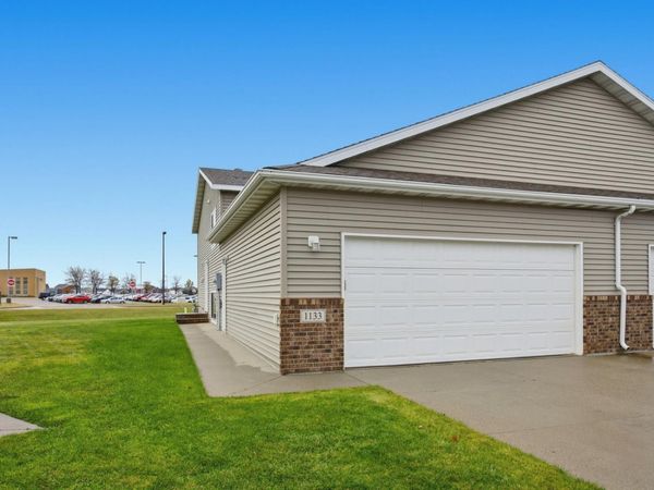 1133 39th Avenue S, Moorhead, MN 56560
