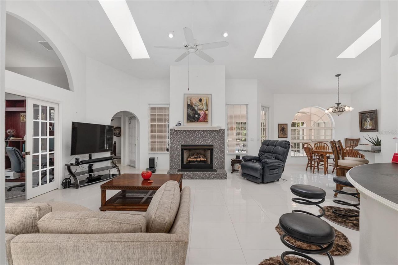 90 Winding River Lane, Inglis, FL 34449 Photo