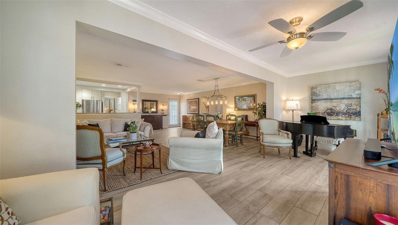 3530 Flores Avenue, Sarasota, FL 34239 Photo