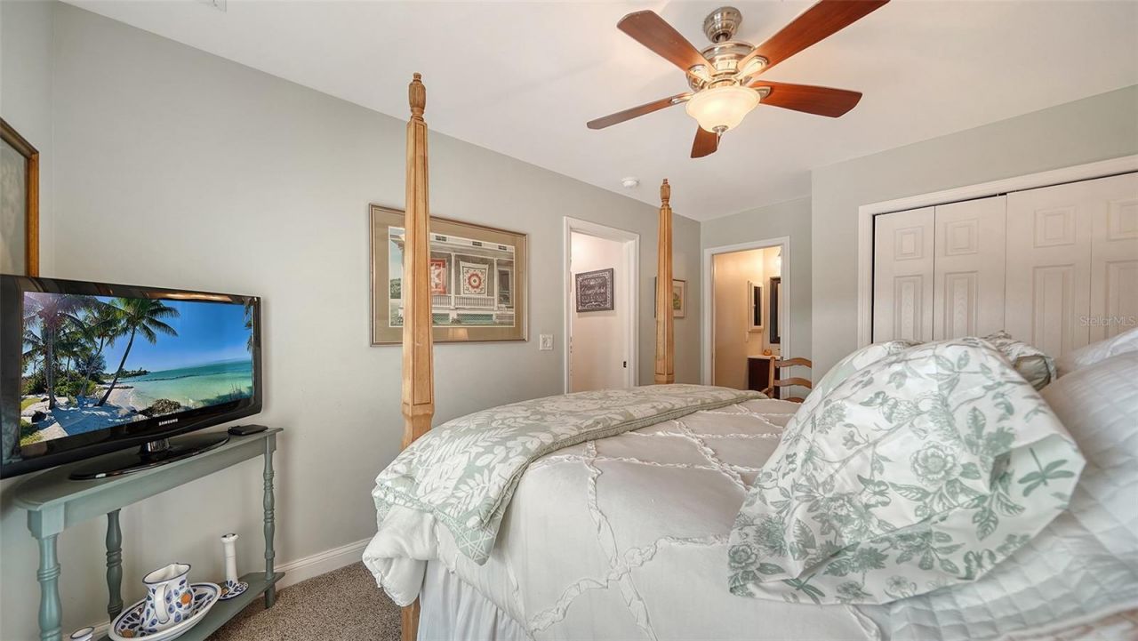 3530 Flores Avenue, Sarasota, FL 34239 Photo