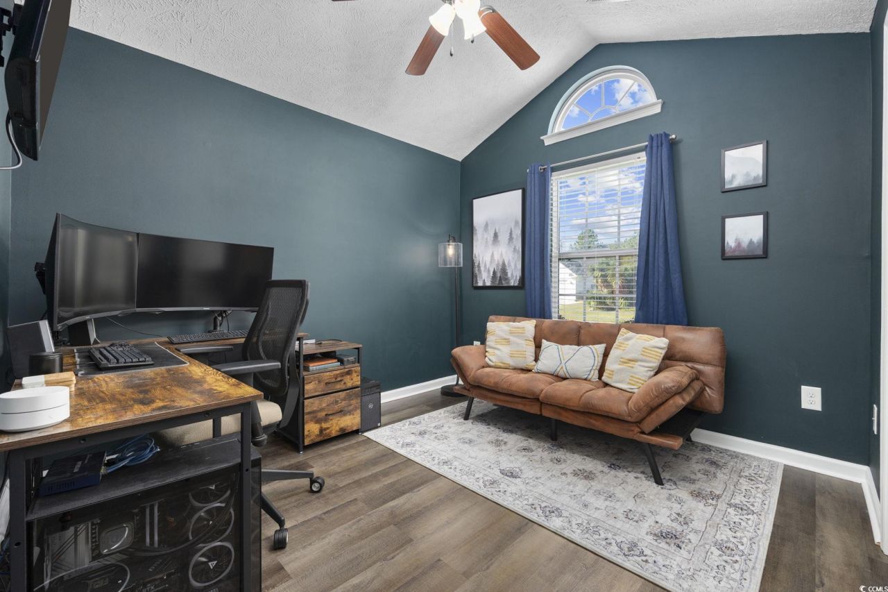 220 Hickory Springs Ct. Photo 18