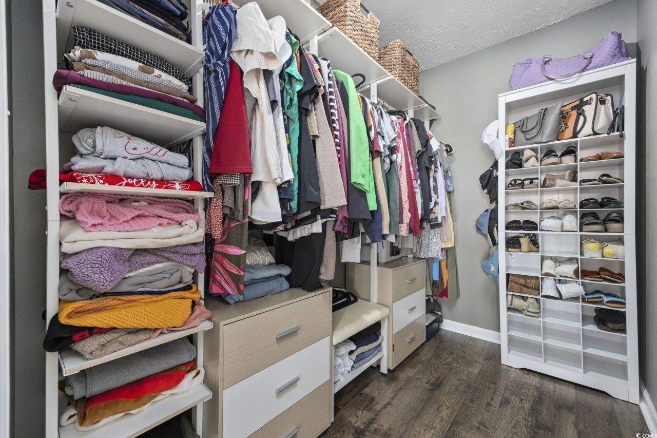 220 Hickory Springs Ct. Photo 24