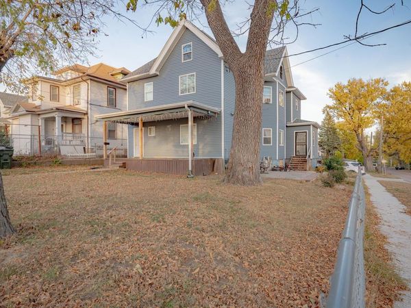 1800-02 COURT ST, Sioux City, IA 51104