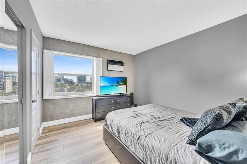 720 Orton Ave, Unit 505, Fort Lauderdale, FL 33304 Photo