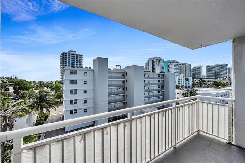 720 Orton Ave, Unit 505, Fort Lauderdale, FL 33304 Photo
