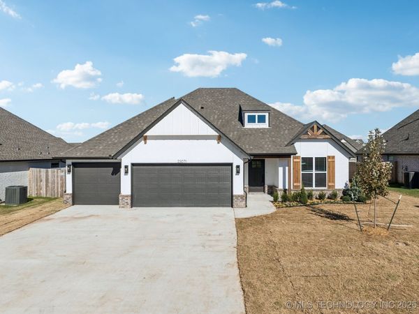23071 E 106th Place S, Broken Arrow, OK 74014