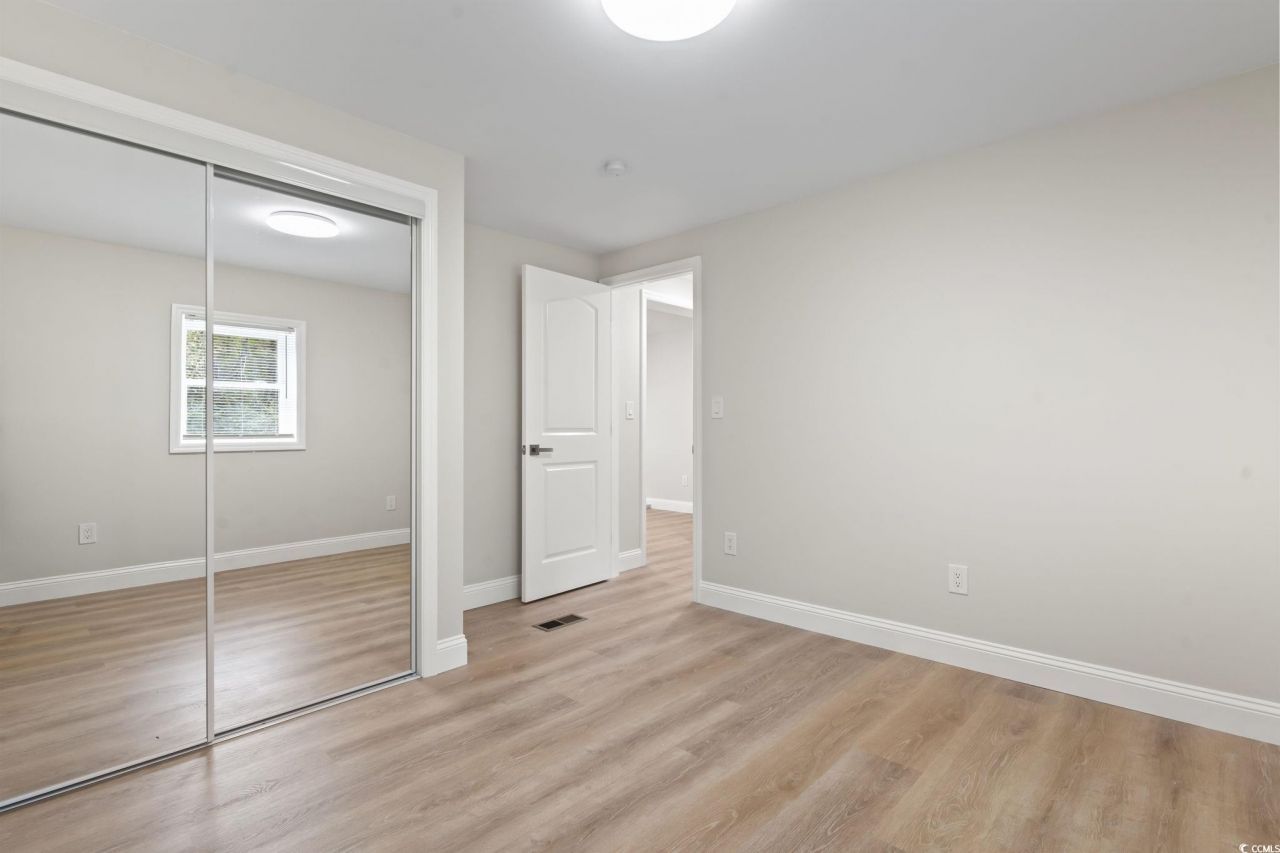 870 Highway 9 Business E Photo 7