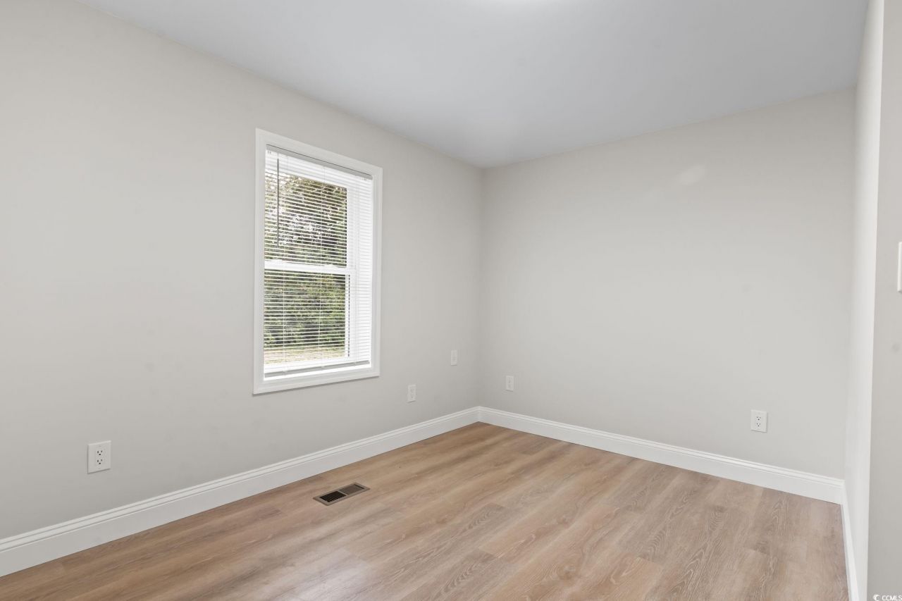 870 Highway 9 Business E Photo 8