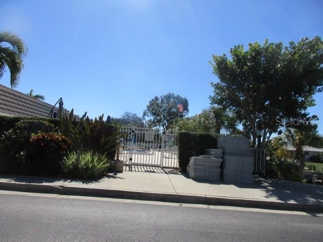 5571 Riverbluff Circle, Unit V1, Sarasota, FL 34231 Photo