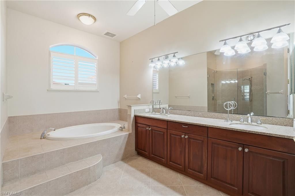 5957 Tarpon Gardens Cir, Unit 202, Cape Coral, FL 33914 Photo