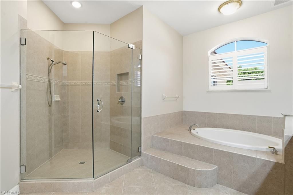 5957 Tarpon Gardens Cir, Unit 202, Cape Coral, FL 33914 Photo