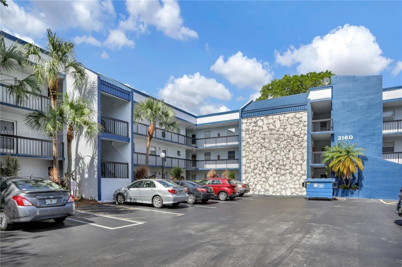 3160 Holiday Springs Boulevard, Unit 7-104, Margate, FL 33063 Photo