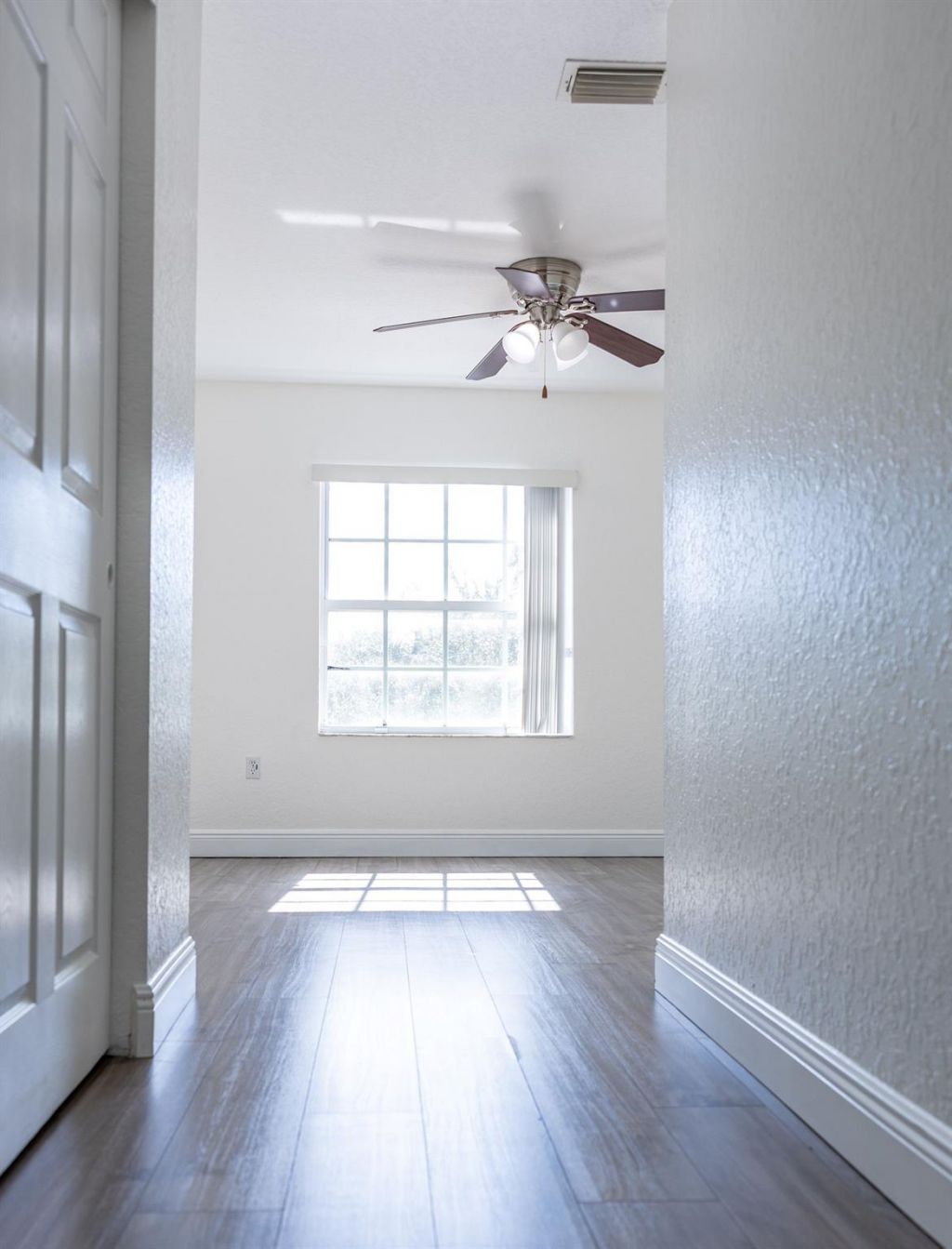 8308 Prestige Commons Drive, Tamarac, FL 33321 Photo