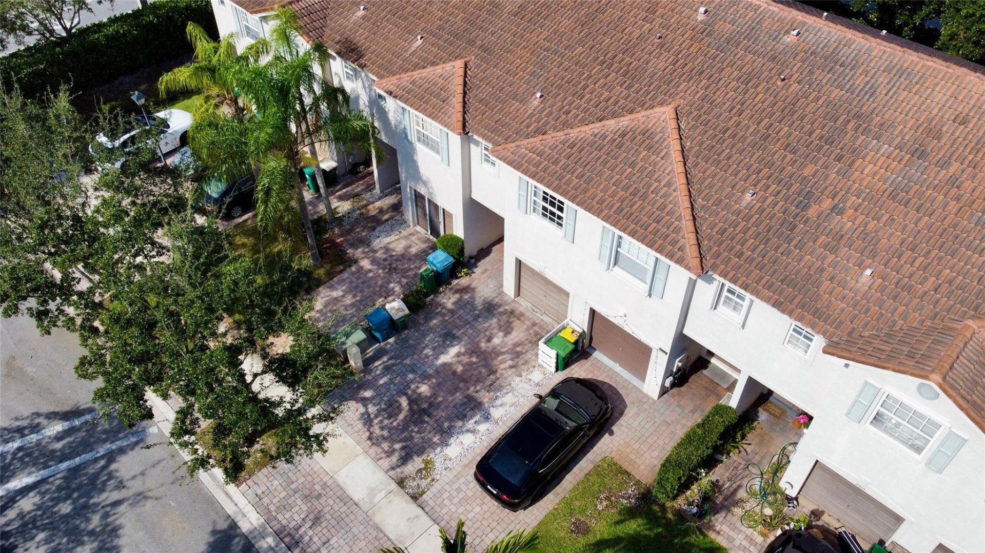 8308 Prestige Commons Drive, Tamarac, FL 33321 Photo