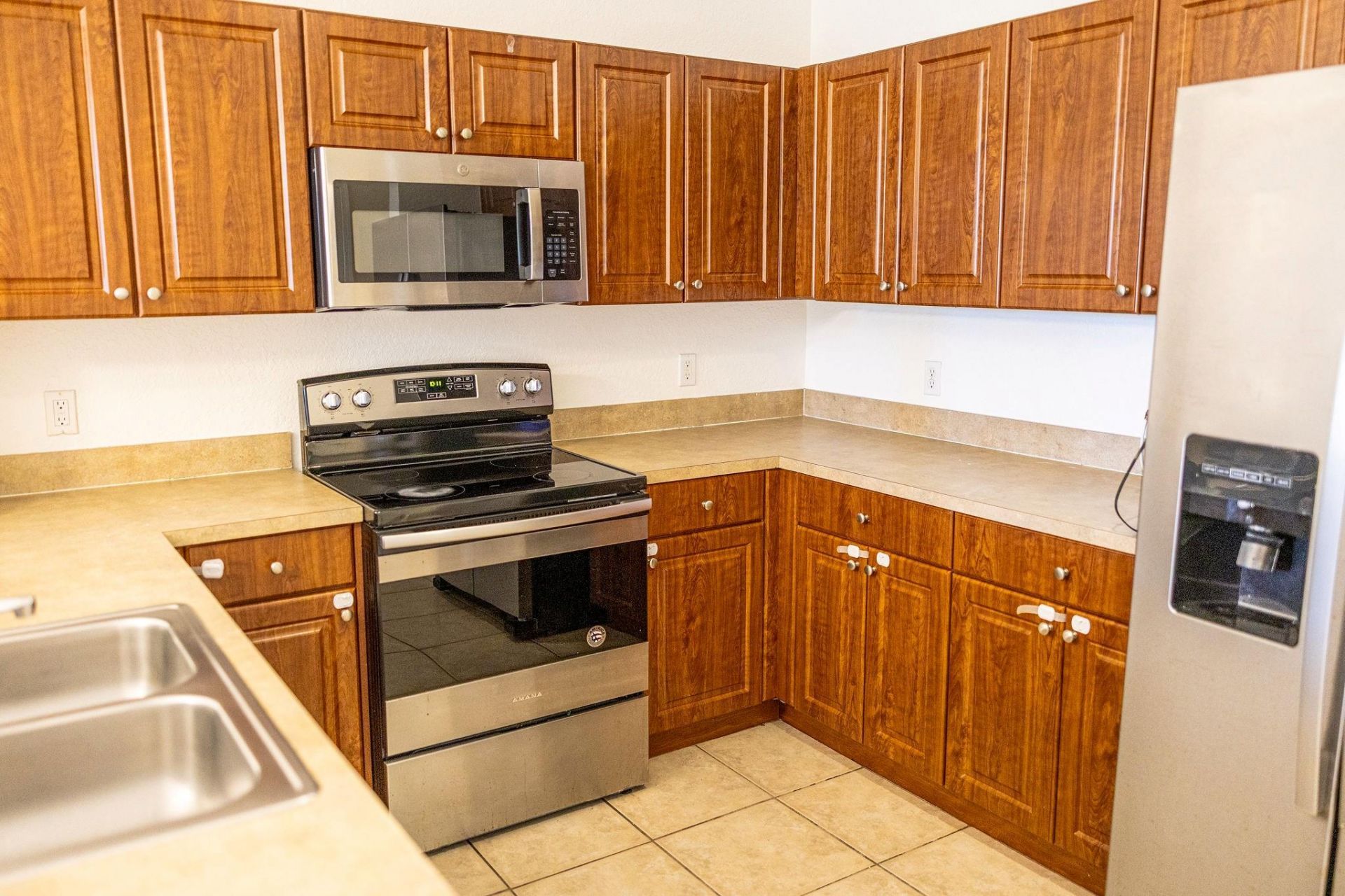 8308 Prestige Commons Drive, Tamarac, FL 33321 Photo