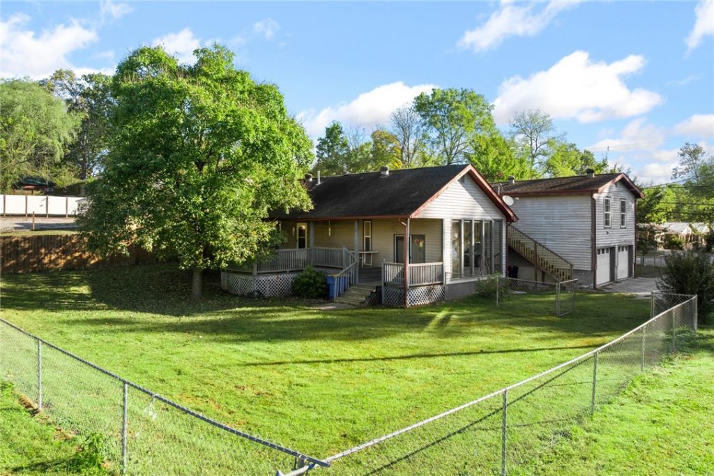 808 S Oak Street, Harrison, AR 72601 Main Photo