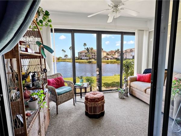 6232 N Mirror Lake Drive, Unit 612, Sebastian, FL 32958