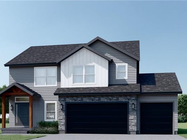 105 SE Nelson Drive, Blue Springs, MO 64014