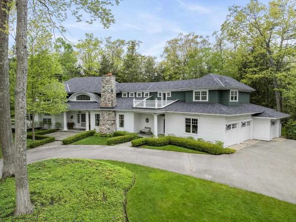 145 Traverse Street, Harbor Springs, MI 49740