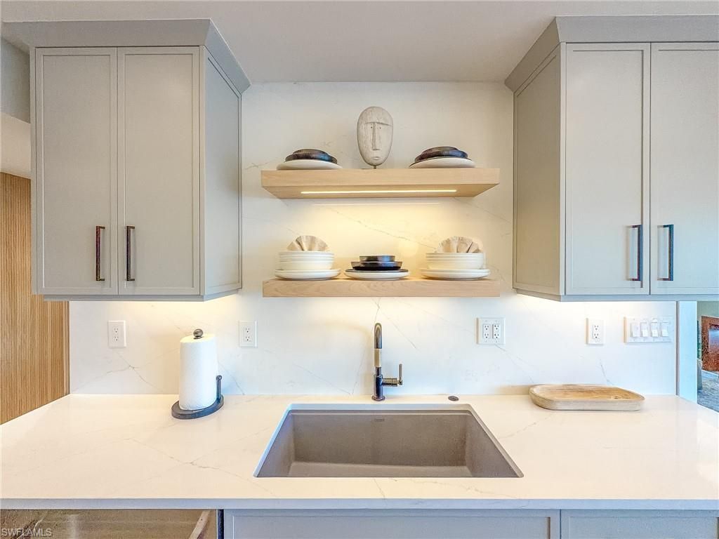 3430 Gulf Shore Blvd N, Unit 5C, Naples, FL 34103 Photo