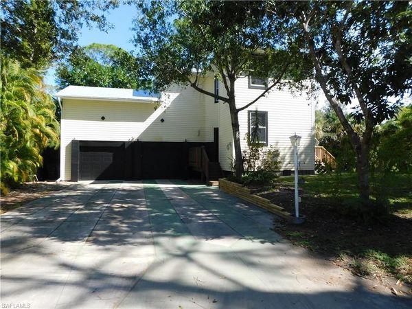 16990 Laurelin CT, NORTH FORT MYERS, FL 33917