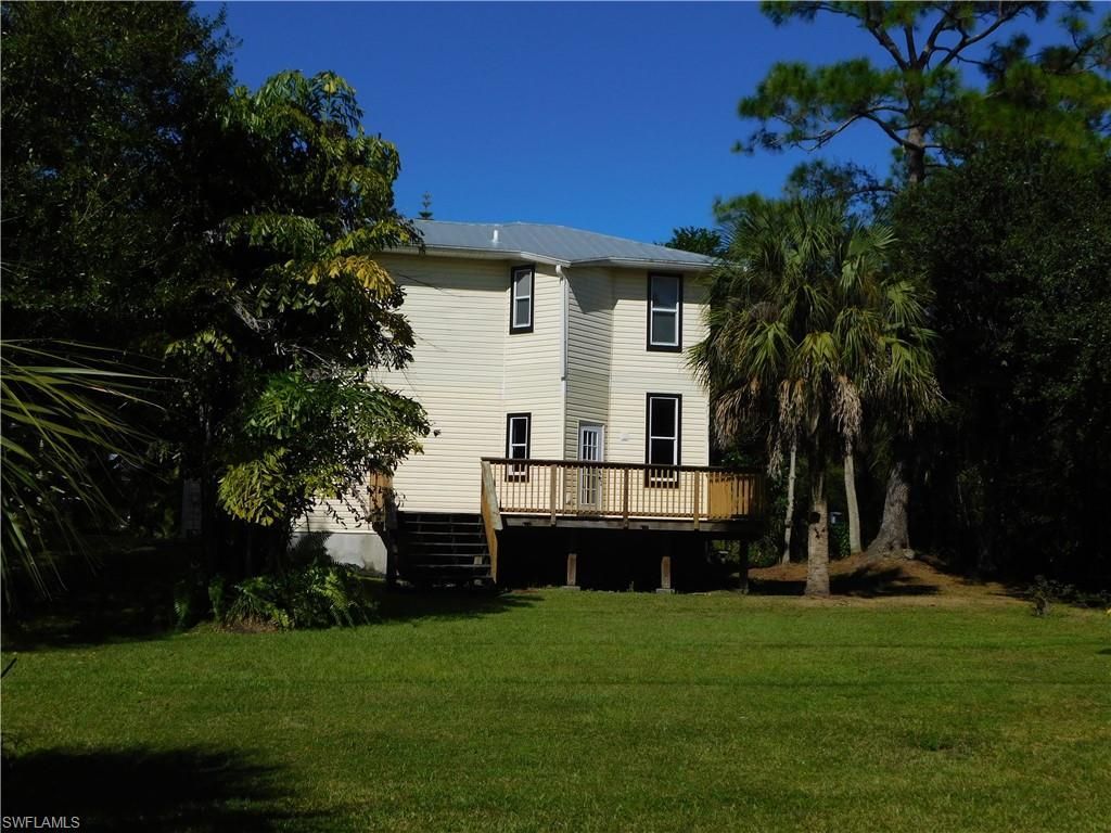 16990 Laurelin Ct, North Fort Myers, FL 33917 Photo