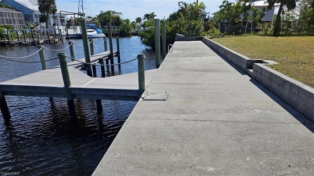 3210 Stabile Rd, Saint James City, FL 33956 Photo