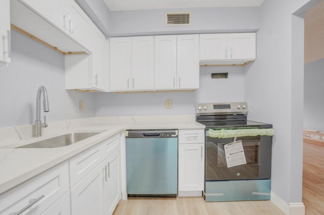 9840 Pineapple Tree Drive, Unit 103, Boynton Beach, FL 33436 Photo