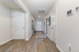 484 Acosta Circle photo 4