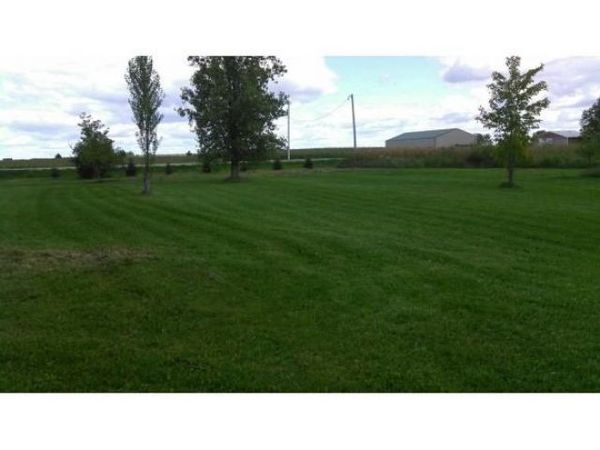 HWY F, New London, WI 54922