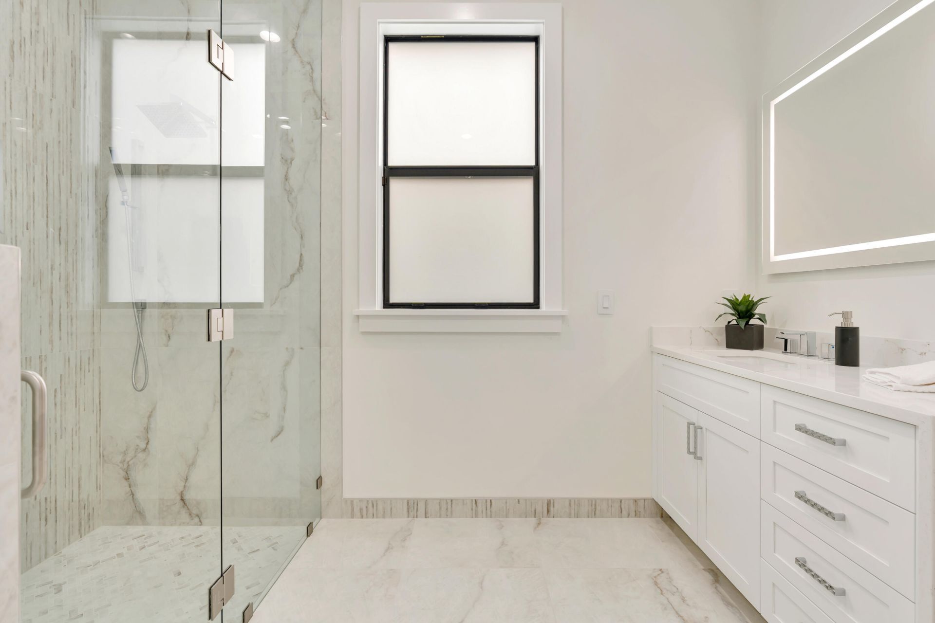 245 Alhambra Place, West Palm Beach, FL 33405 Photo