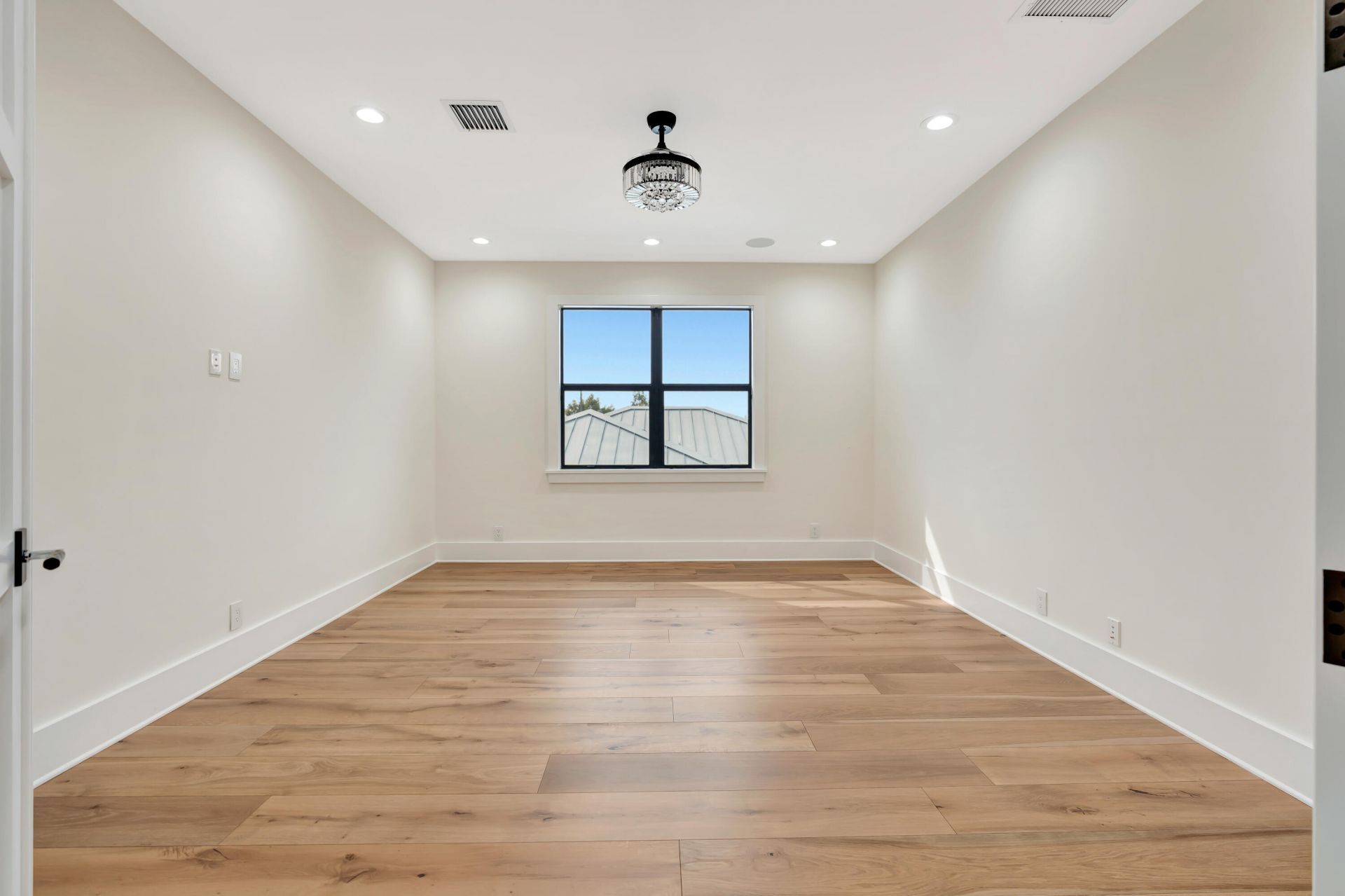 245 Alhambra Place, West Palm Beach, FL 33405 Photo