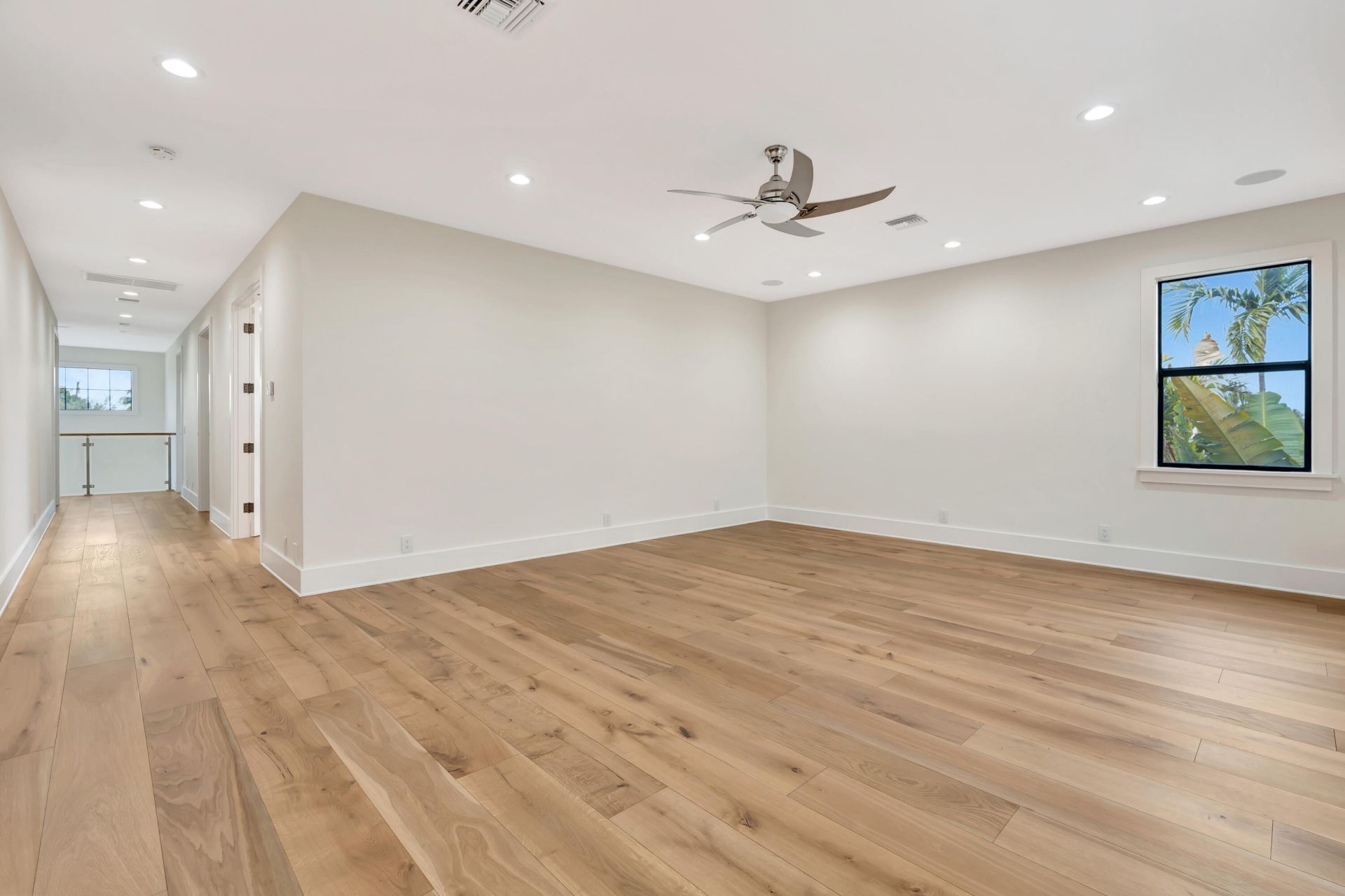 245 Alhambra Place, West Palm Beach, FL 33405 Photo