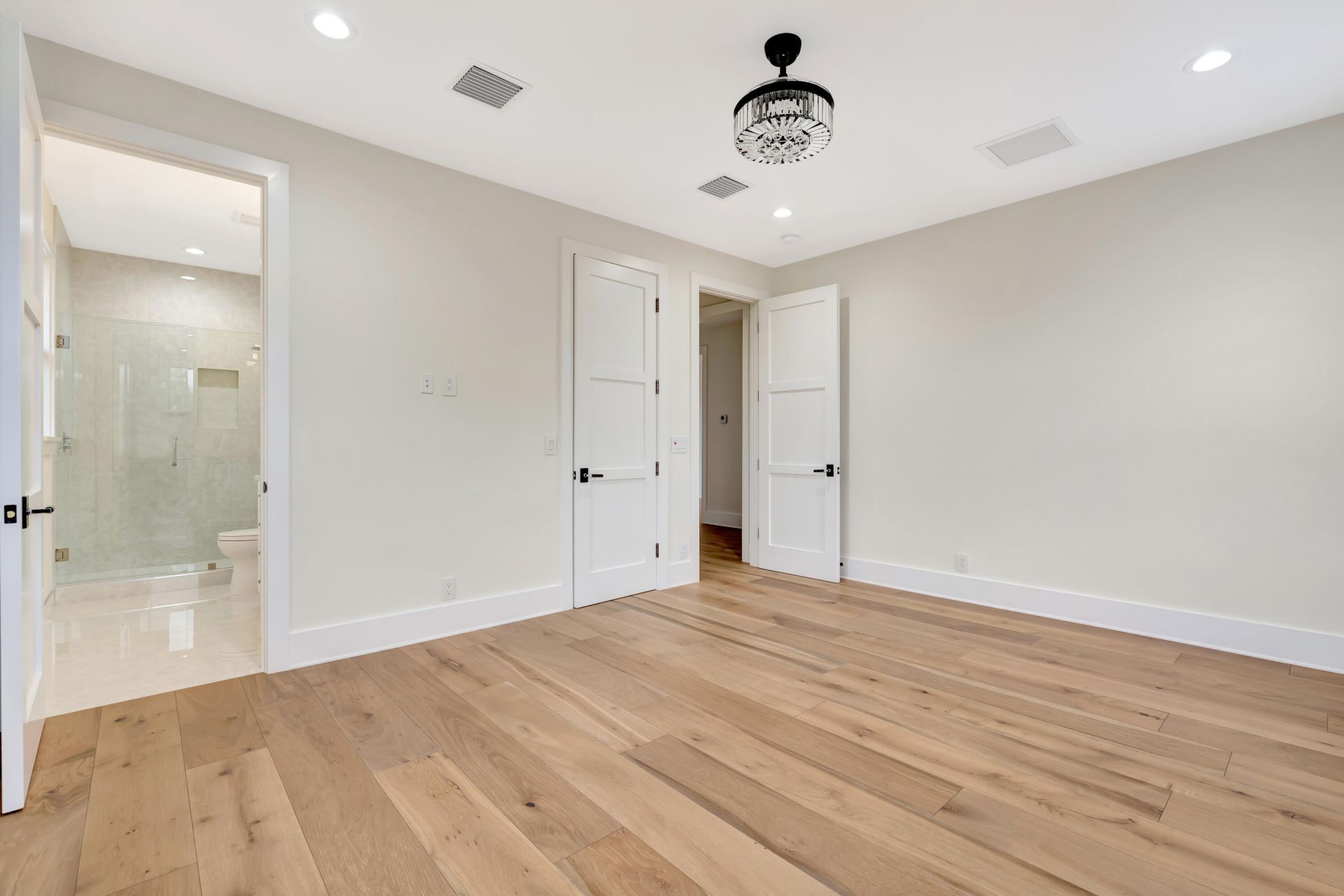 245 Alhambra Place, West Palm Beach, FL 33405 Photo