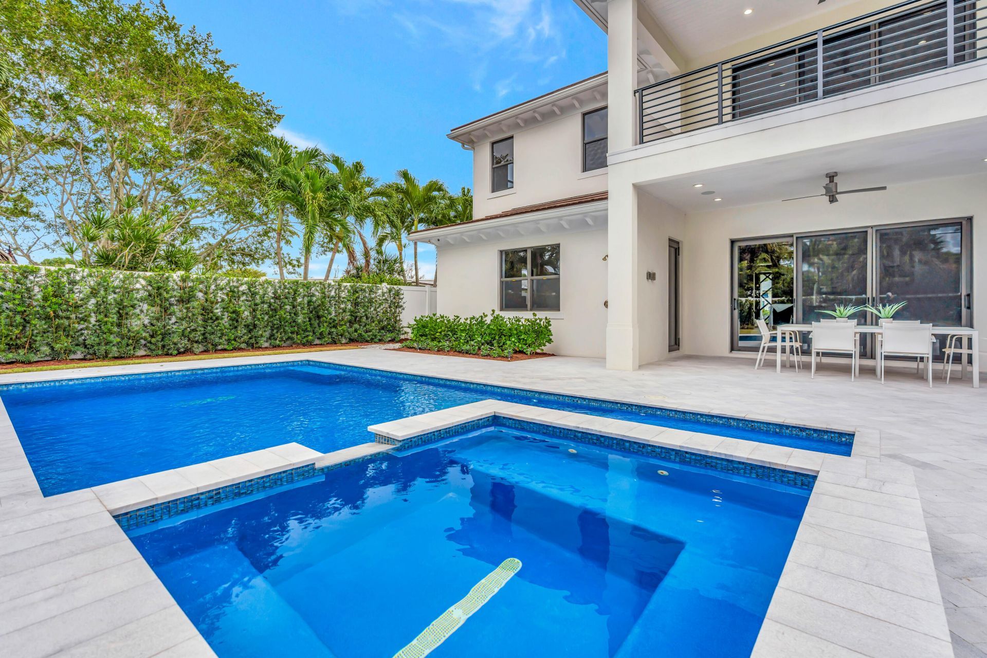 245 Alhambra Place, West Palm Beach, FL 33405 Photo