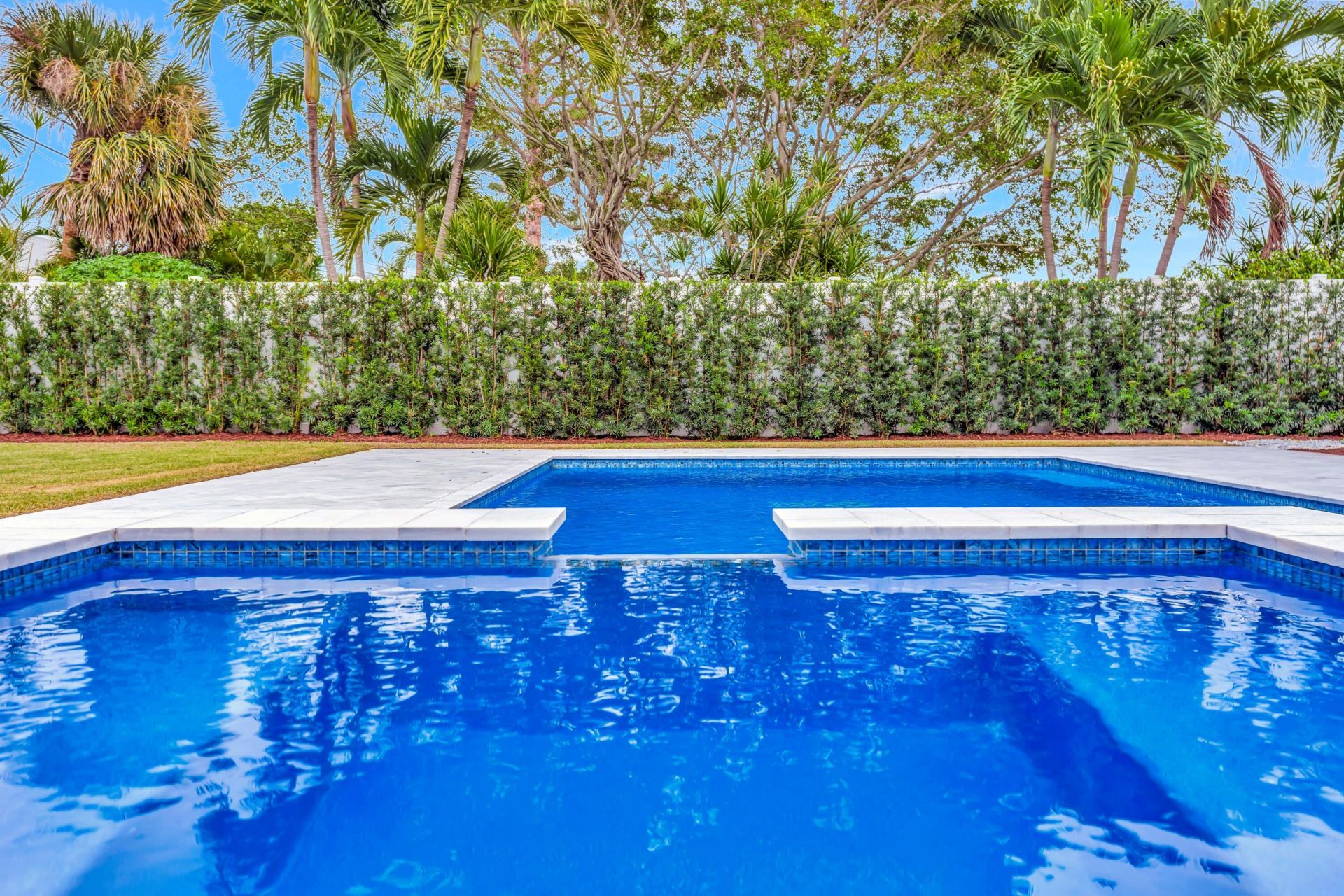 245 Alhambra Place, West Palm Beach, FL 33405 Photo