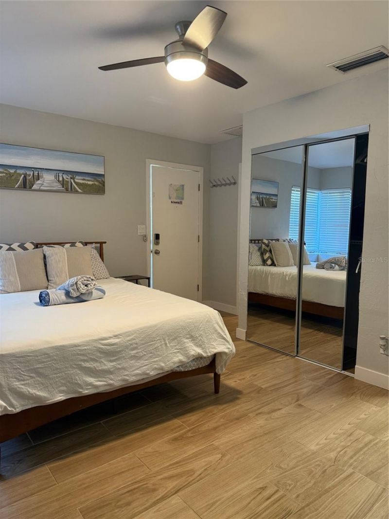 170 Roosevelt Drive, Unit 10, Sarasota, FL 34236 Photo