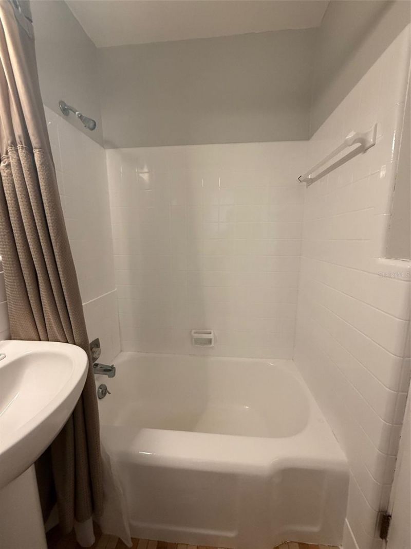 170 Roosevelt Drive, Unit 10, Sarasota, FL 34236 Photo