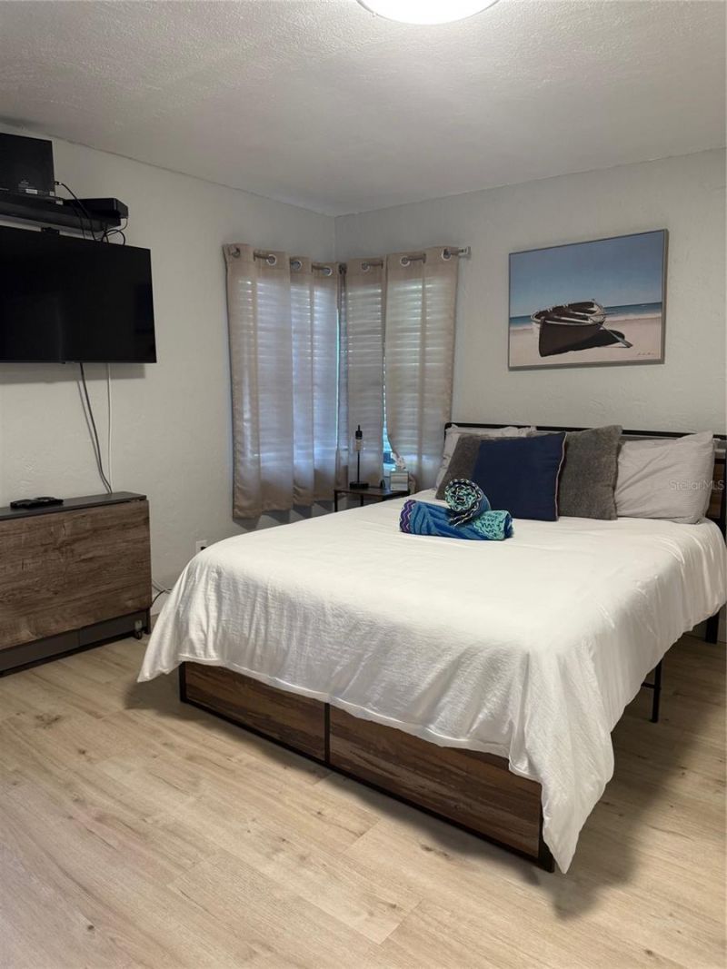 170 Roosevelt Drive, Unit 6, Sarasota, FL 34236 Photo